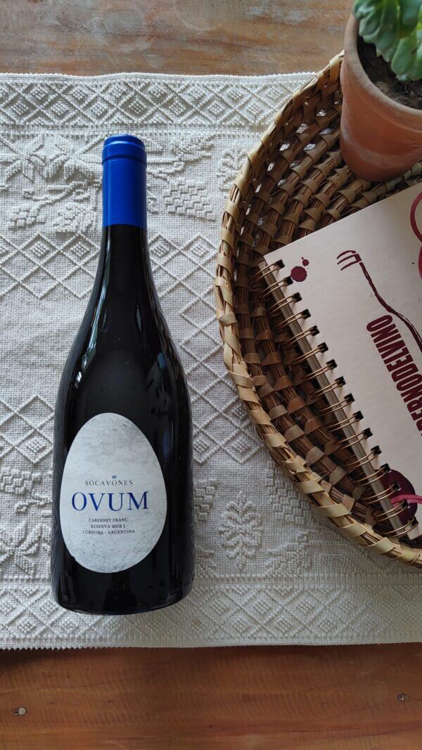 Vino Ovum Cabernet Franc Terra Camiare
